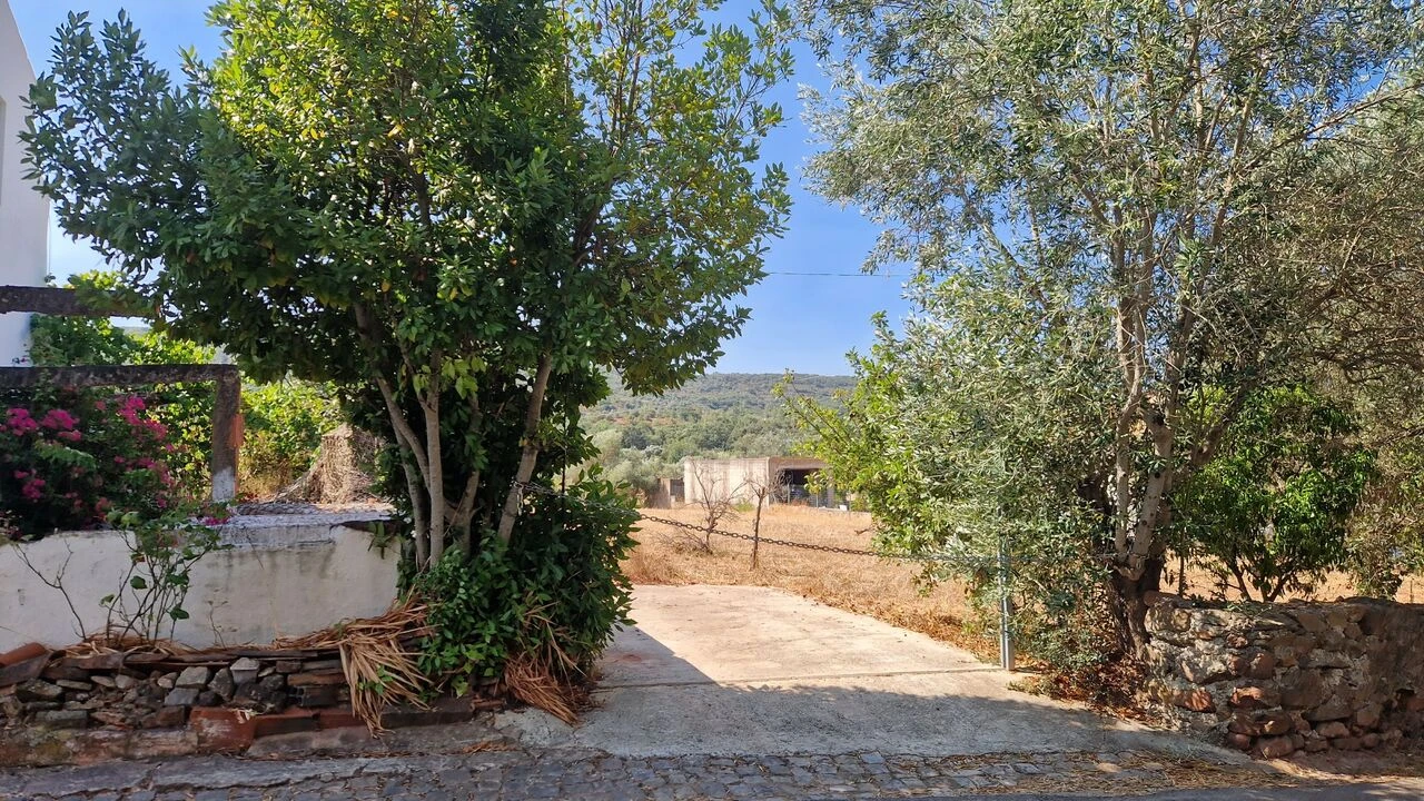 Moradia T5 para Venda em Alte Foto 3