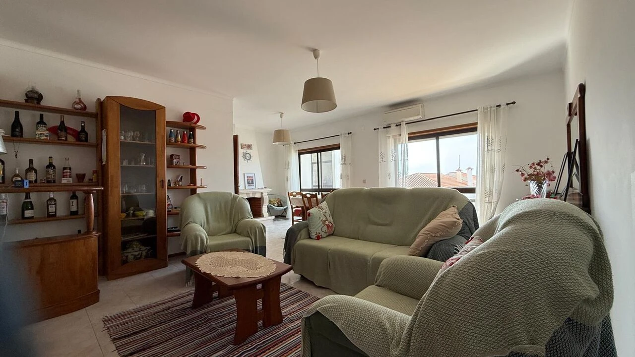 Apartamento T4 para Venda em Nazare Foto 3