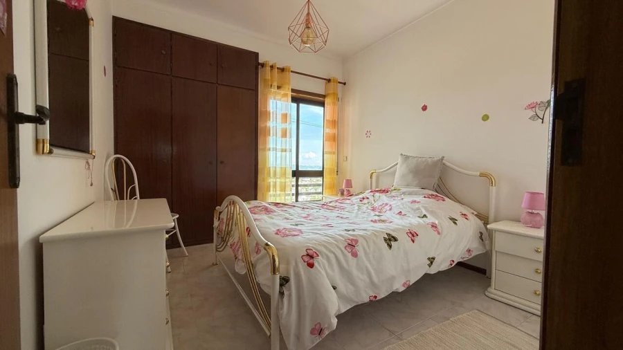 Apartamento T4 para Venda em Nazare Foto 4