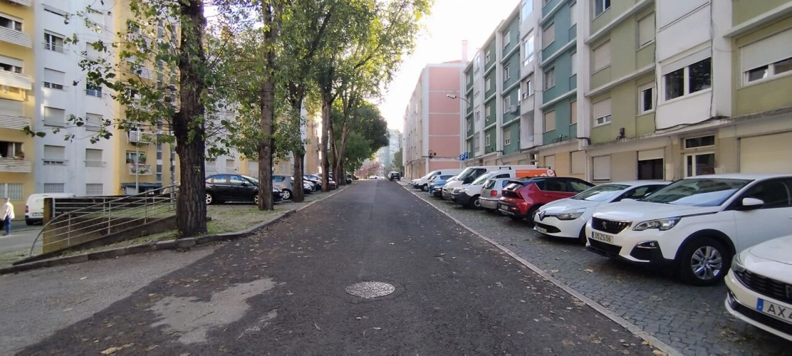 Apartamento T2 para Venda em Benfica Foto 2