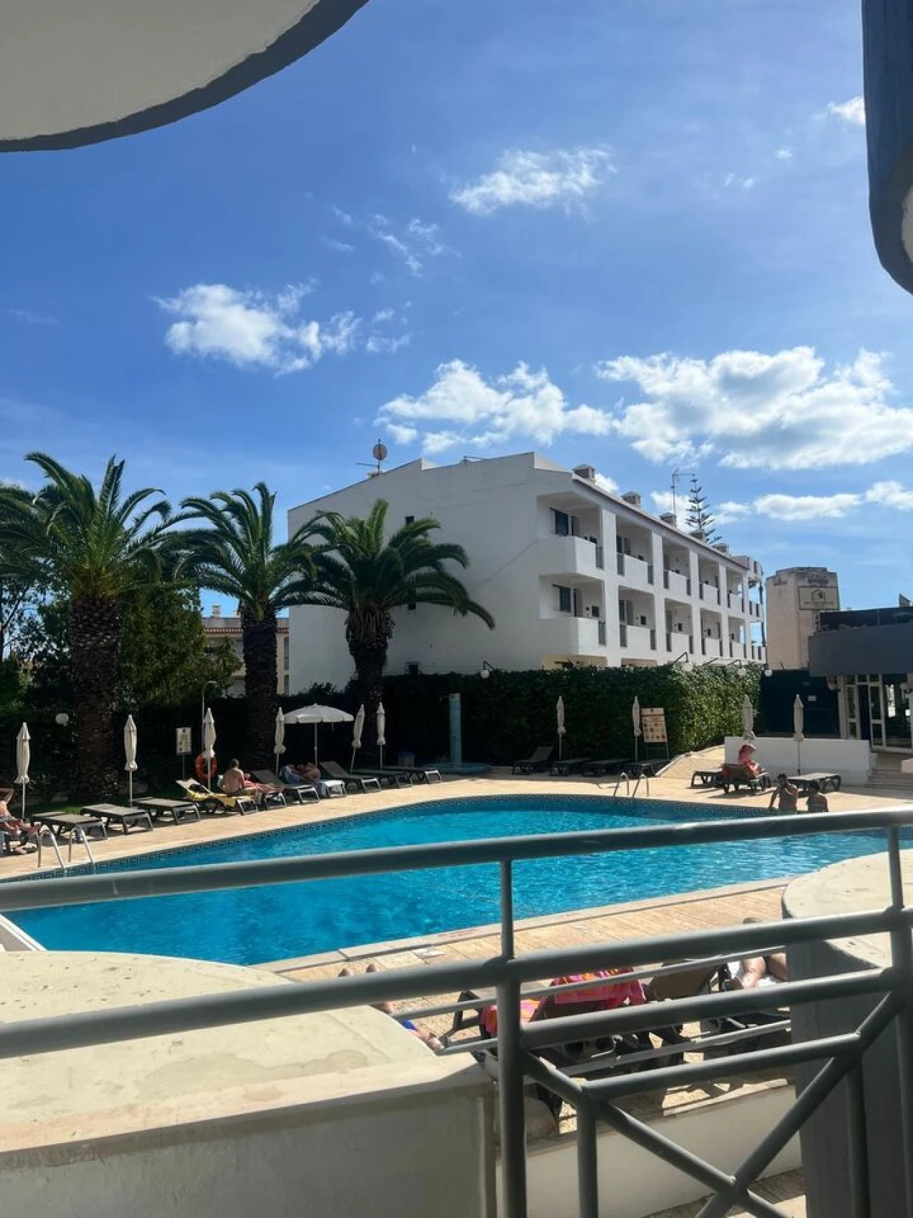Apartamento T0 para Venda em Albufeira e Olhos de Água Foto 2