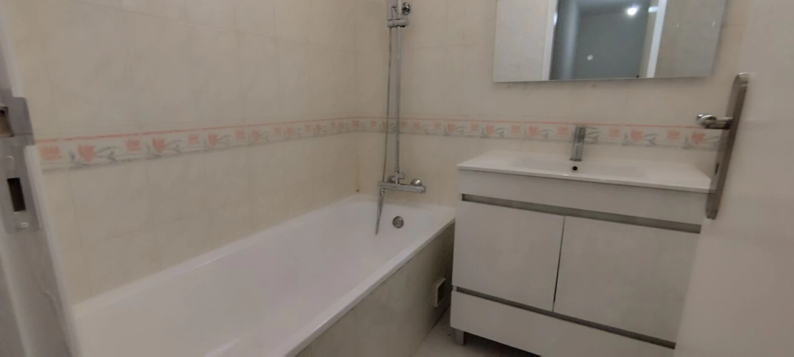 Apartamento T2 para Venda em Algueirão-Mem Martins Foto 9