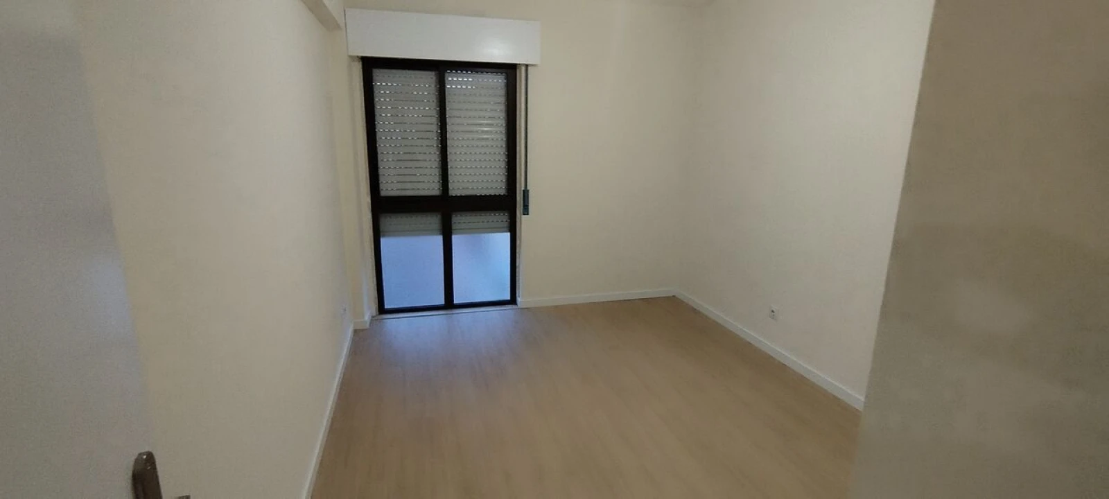 Apartamento T2 para Venda em Algueirão-Mem Martins Foto 14