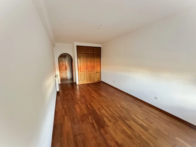 Apartamento T3 para Venda em São João Baptista Foto 3