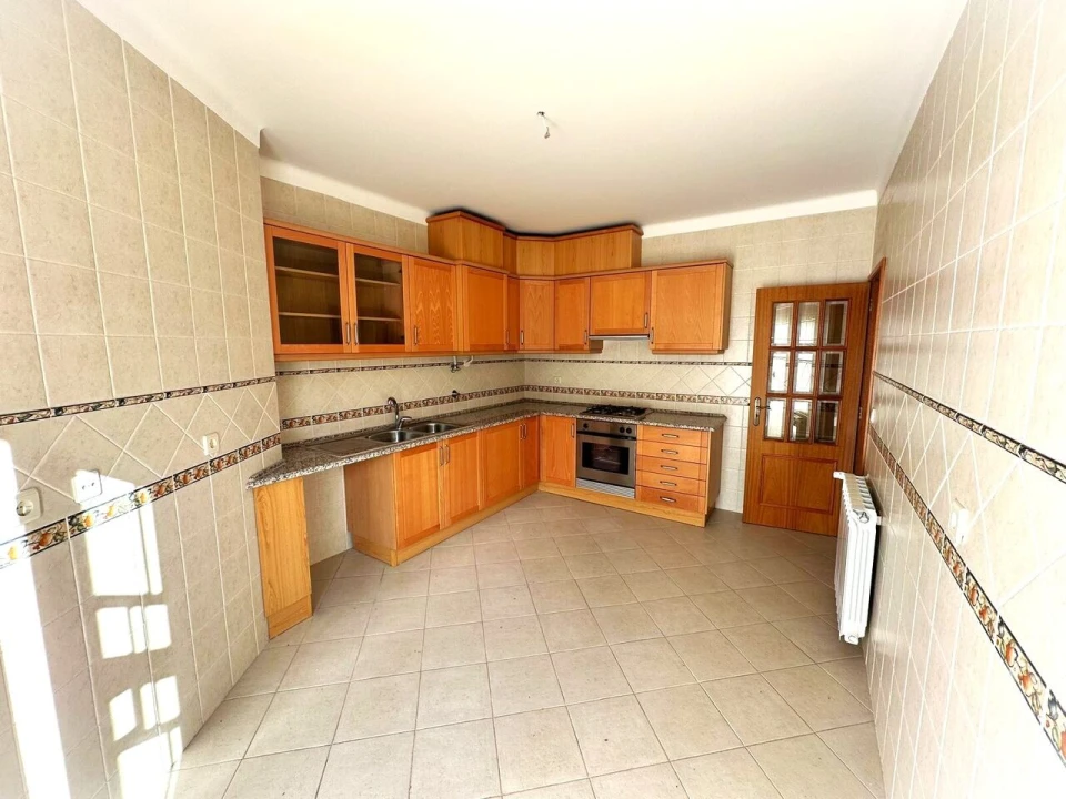 Apartamento T3 para Venda em São João Baptista Foto 3