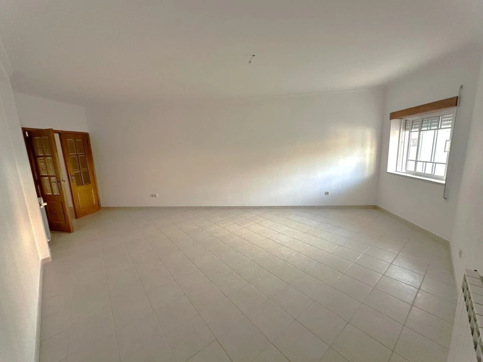 Apartamento T1 para Venda em São João Baptista Foto 6