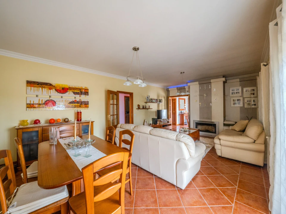 Moradia T4 para Venda em Maiorca Foto 11