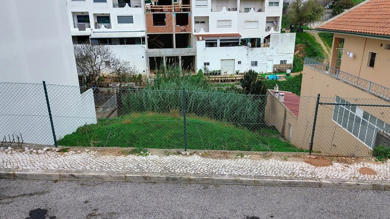 Terreno para Venda em Vialonga Foto 1