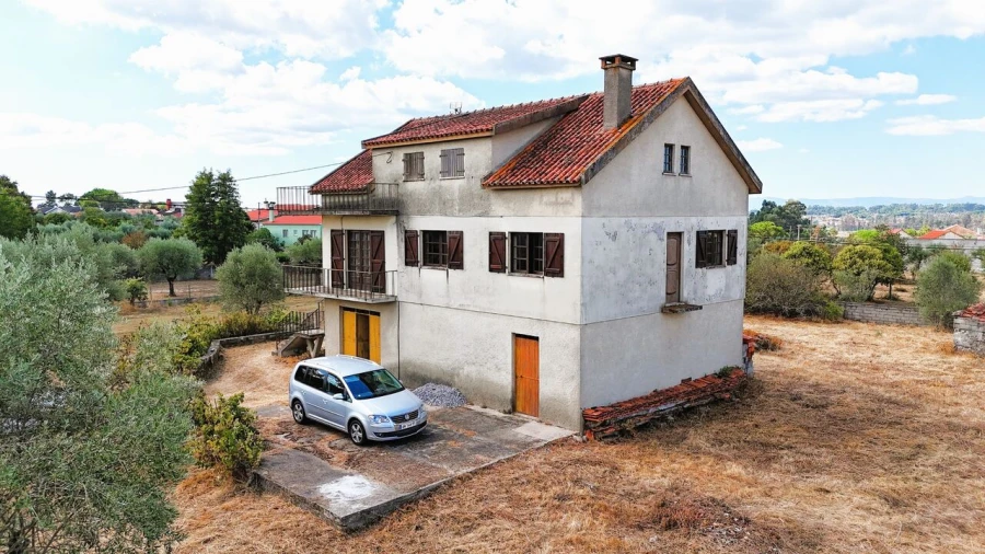 Moradia T3 para Venda em Lapa do Lobo Foto 3