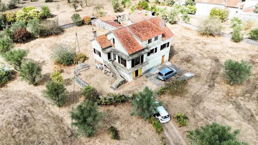 Moradia T3 para Venda em Lapa do Lobo Foto 12