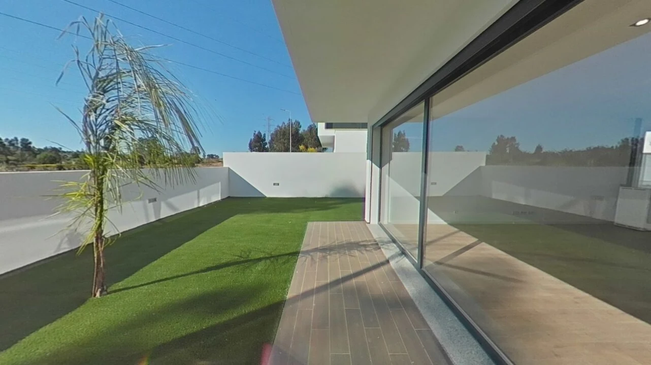 Moradia T5 para Venda em Nossa Sra de Fatima Foto 10