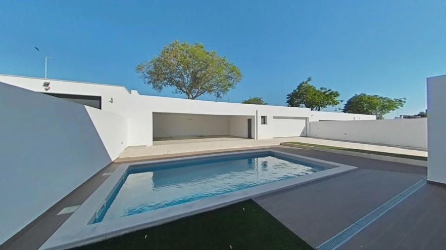 Moradia T5 para Venda em Nossa Sra de Fatima Foto 44