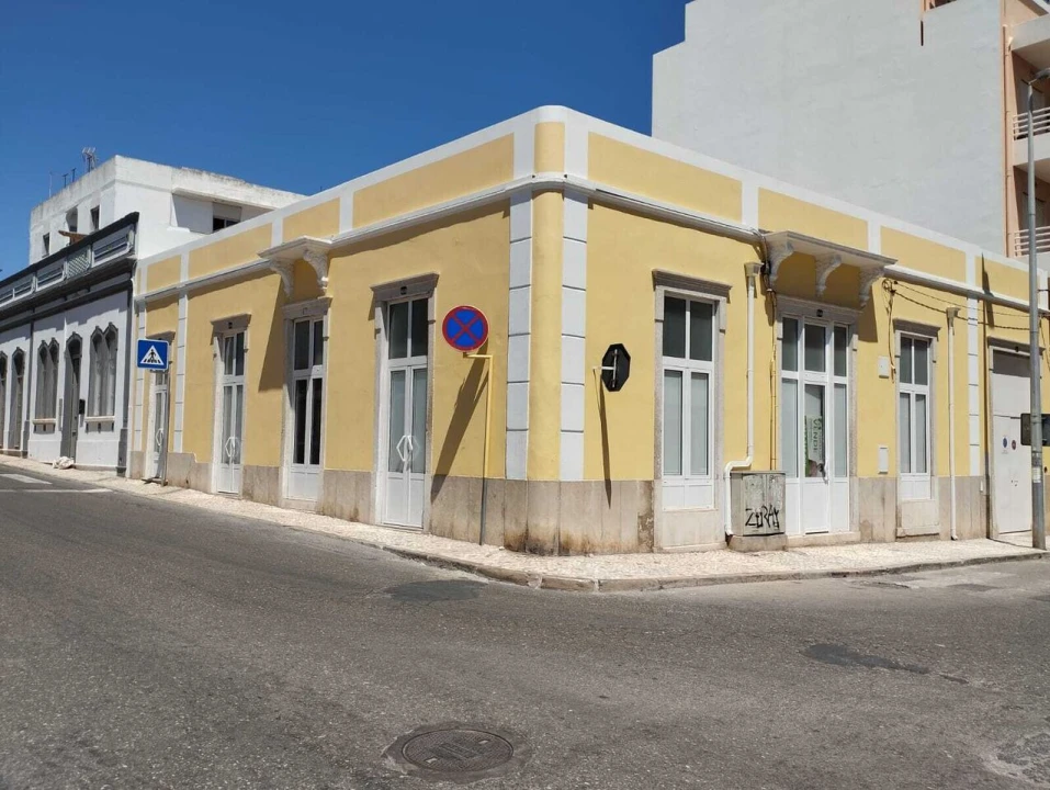 Moradia T5 para Venda em Olhão Foto 1