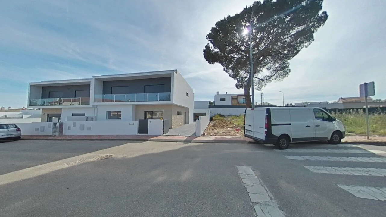 Moradia T4 para Venda em Nossa Sra de Fatima Foto 16