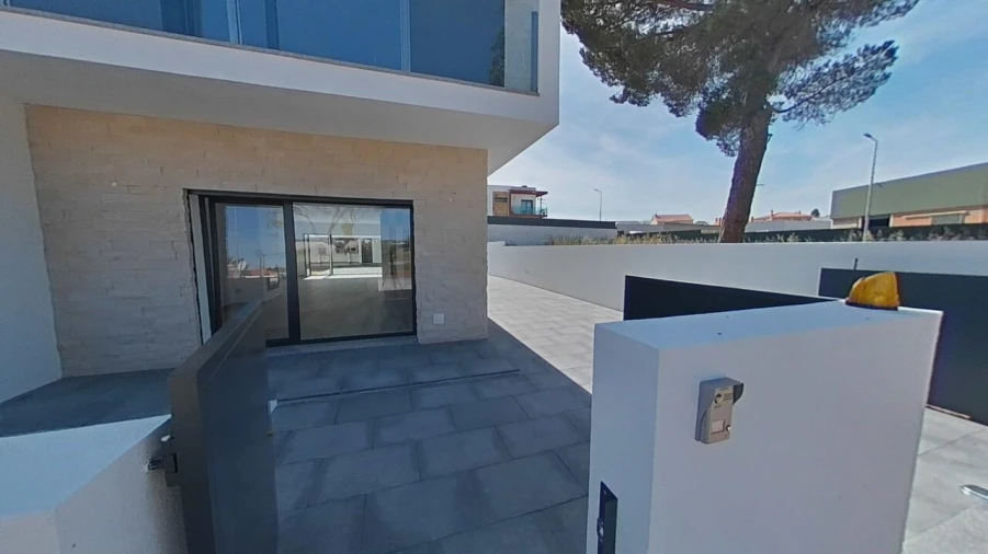 Moradia T4 para Venda em Nossa Sra de Fatima Foto 6