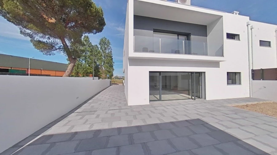 Moradia T4 para Venda em Nossa Sra de Fatima Foto 7