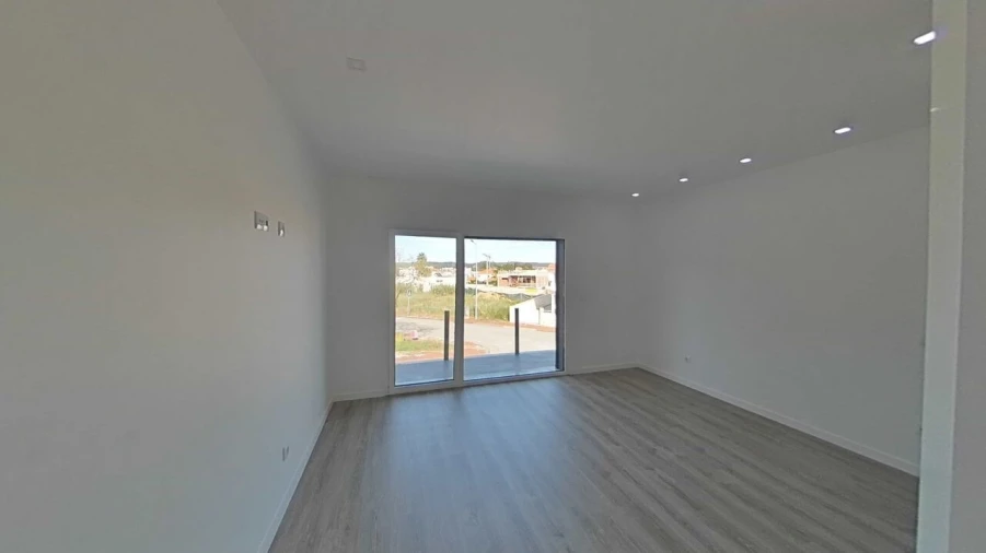 Moradia T4 para Venda em Nossa Sra de Fatima Foto 40