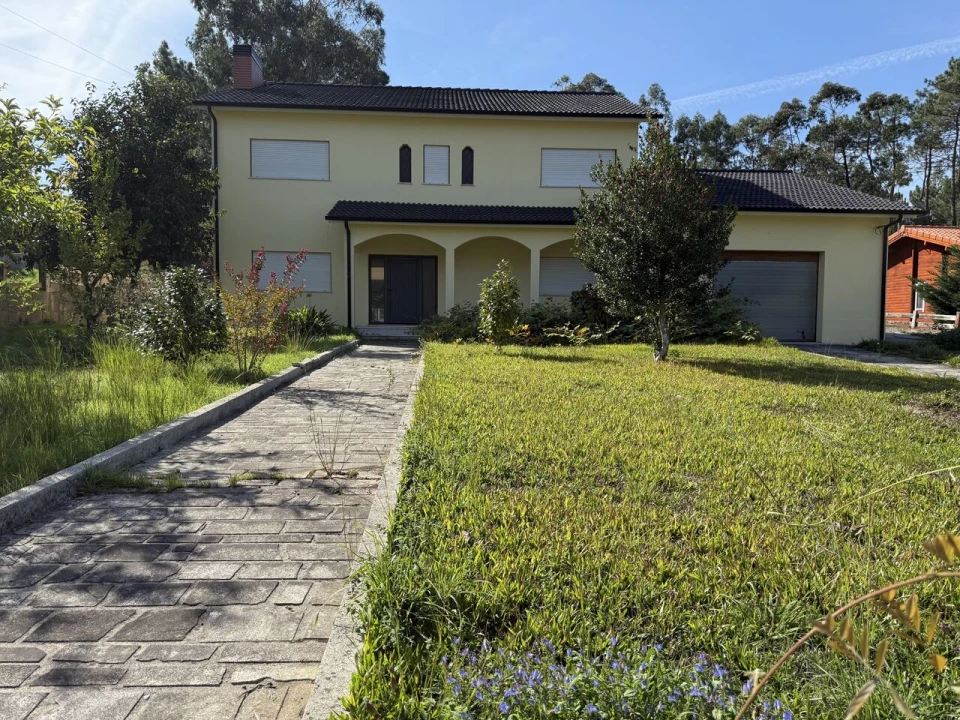 Moradia T5 para Venda em São Pedro da Torre Foto 5