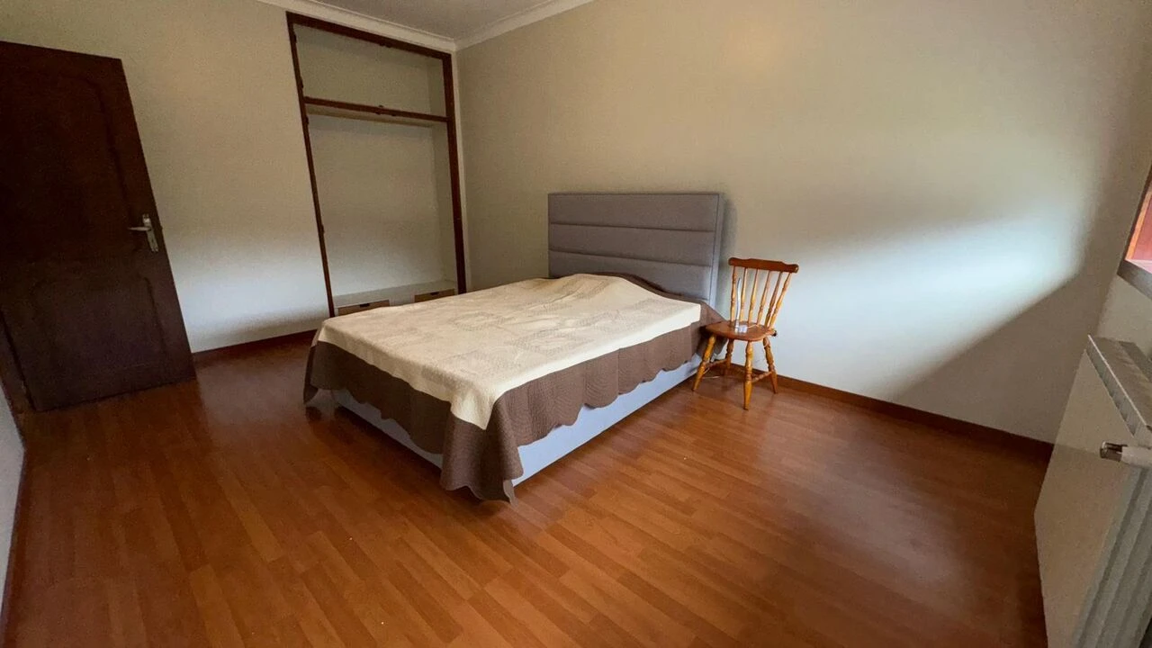 Moradia T5 para Venda em São Pedro da Torre Foto 8