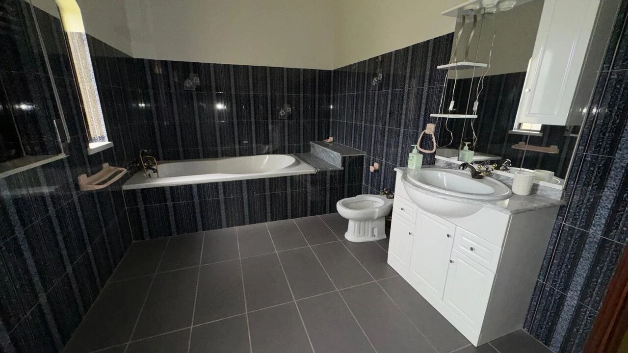 Moradia T5 para Venda em São Pedro da Torre Foto 13