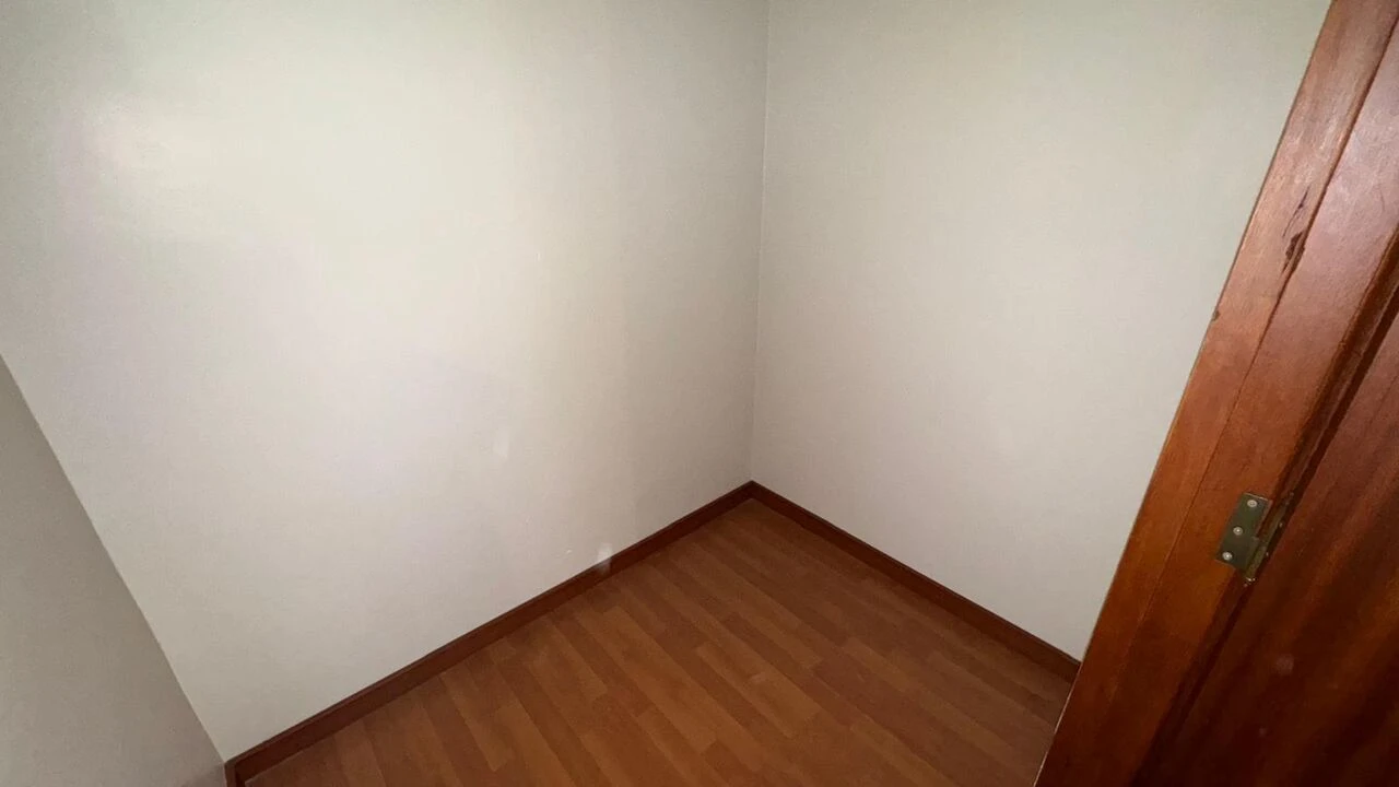 Moradia T5 para Venda em São Pedro da Torre Foto 16