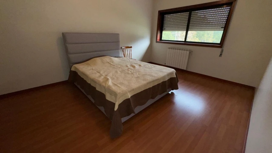 Moradia T5 para Venda em São Pedro da Torre Foto 9