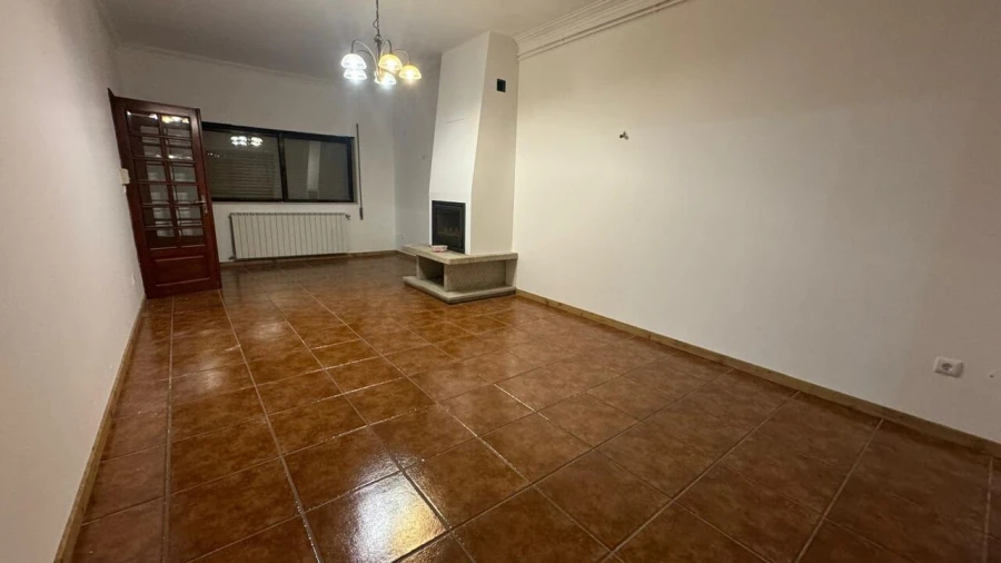 Moradia T5 para Venda em São Pedro da Torre Foto 34