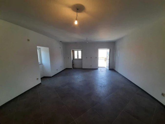 Moradia T2 para Venda em Penso Foto 6