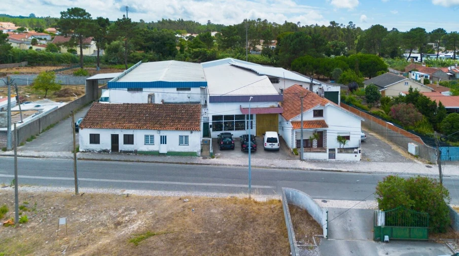 Armazém para Venda em Marinha Grande Foto 1