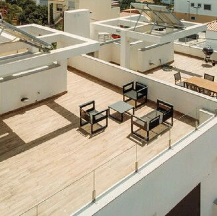 Moradia T3 para Venda em Quelfes Foto 3