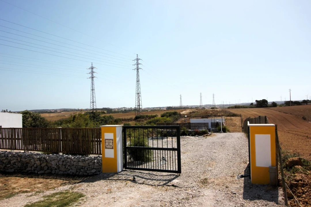 Moradia T1 para Venda em Atouguia da Baleia Foto 1