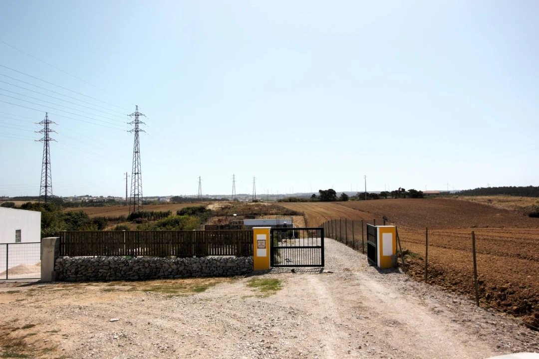 Moradia T1 para Venda em Atouguia da Baleia Foto 3