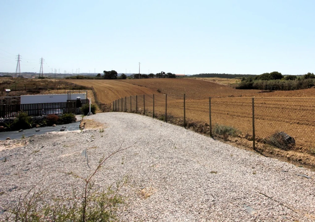 Moradia T1 para Venda em Atouguia da Baleia Foto 23