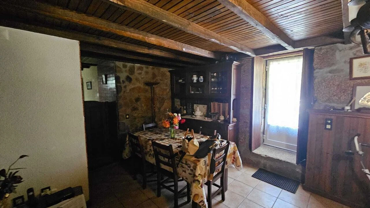 Moradia T3 para Venda em Vela Foto 2