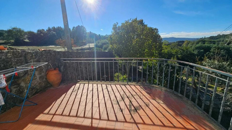 Moradia T3 para Venda em Vela Foto 7