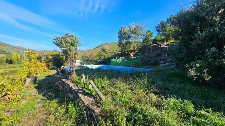 Moradia T3 para Venda em Vela Foto 16