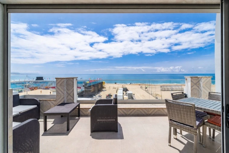 Apartamento T2 para Venda em Nazare Foto 3