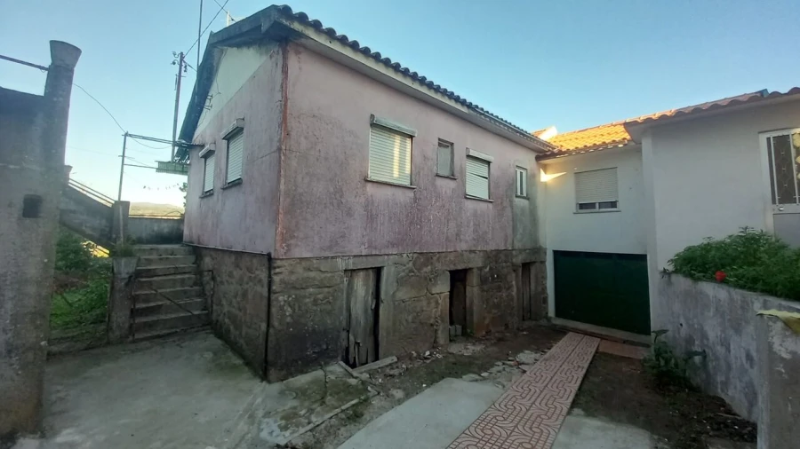 Moradia T3 para Venda em Bela Foto 1