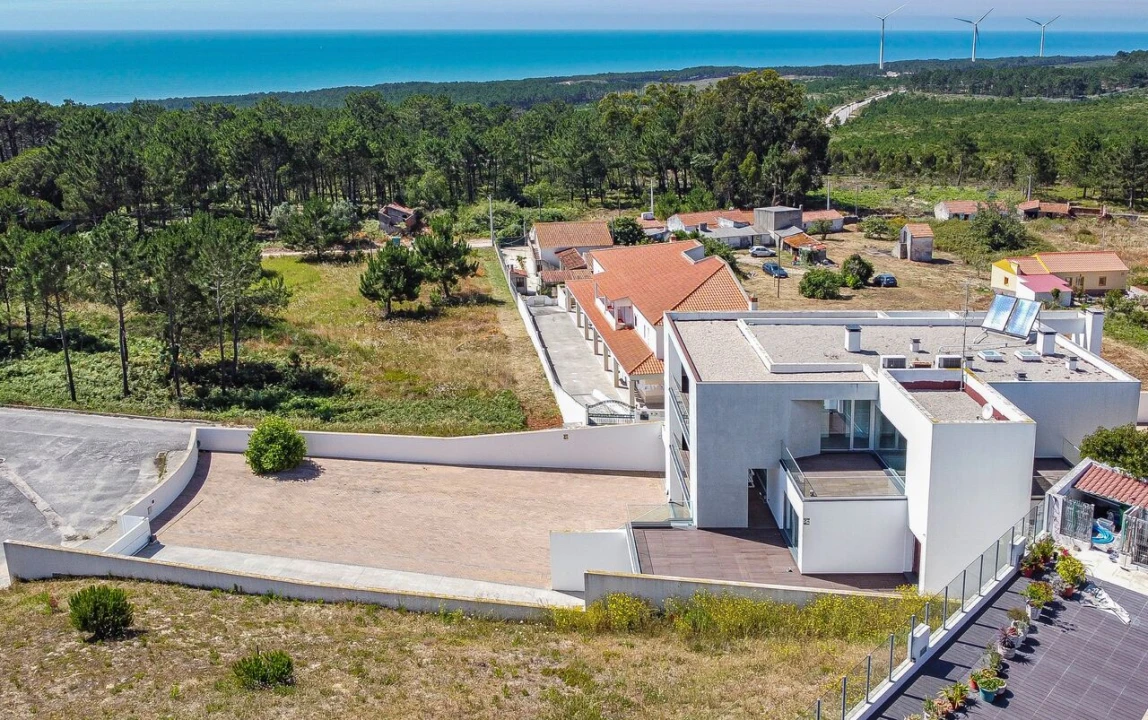 Moradia T5 para Venda em Nazare Foto 11