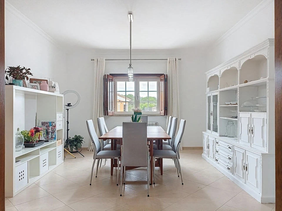 Moradia T4 para Venda em Almoster Foto 14