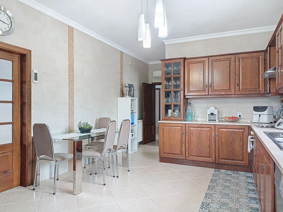 Moradia T4 para Venda em Almoster Foto 20