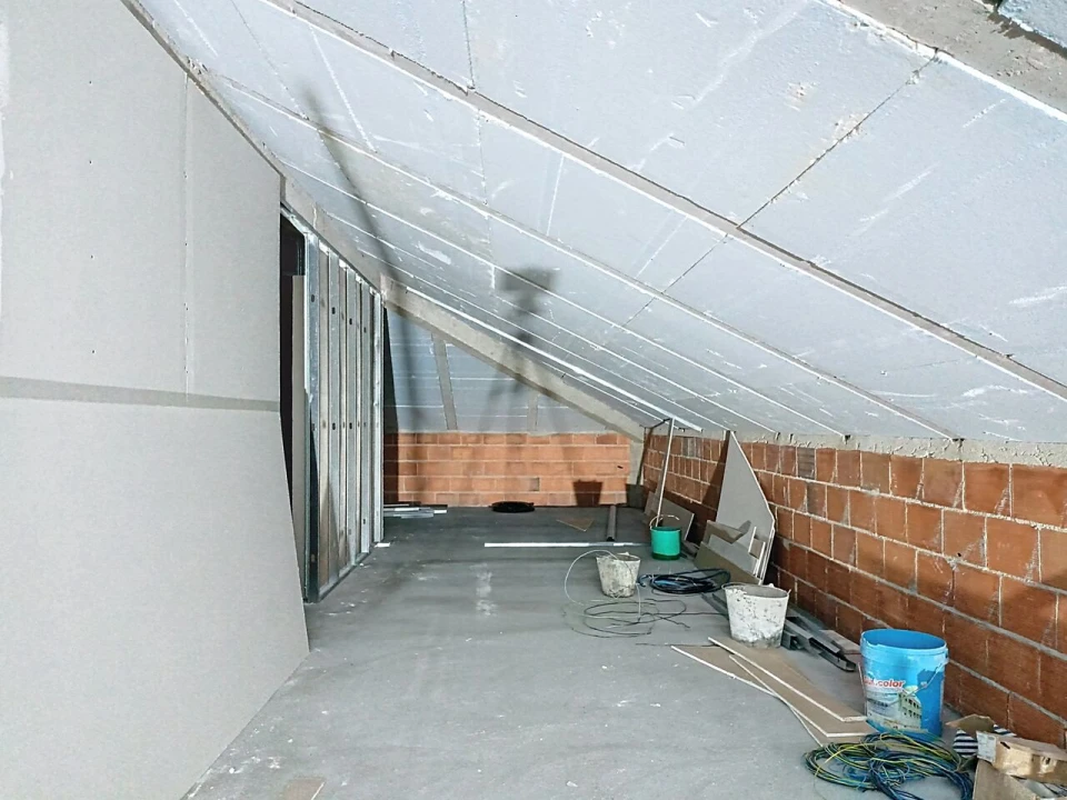 Moradia T4 para Venda em Almoster Foto 49