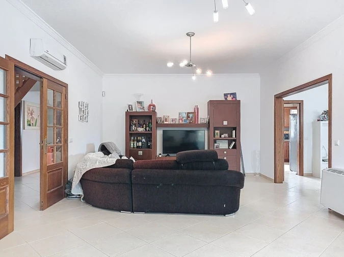 Moradia T4 para Venda em Almoster Foto 12