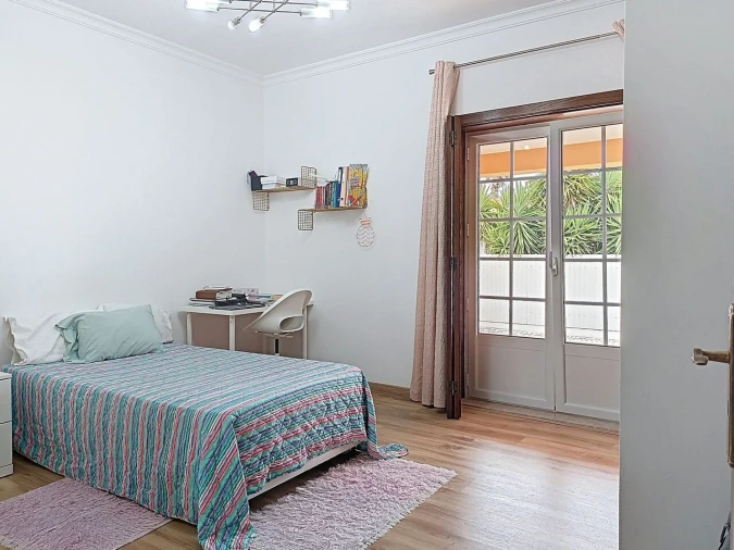 Moradia T4 para Venda em Almoster Foto 30