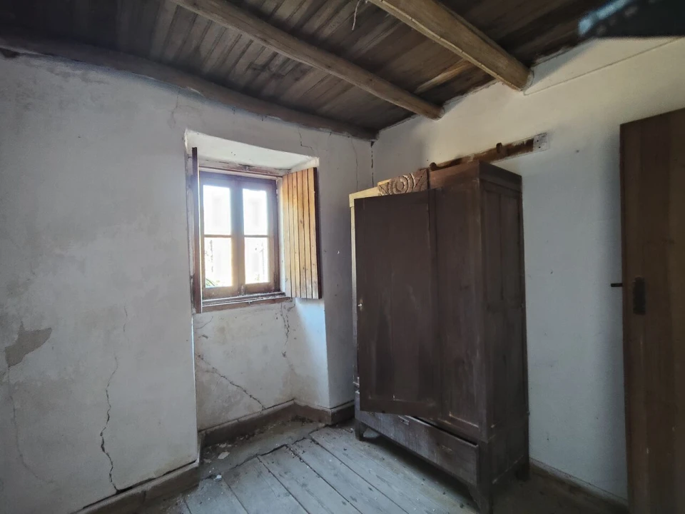 Moradia T6 para Venda em Pussos São Pedro Foto 12