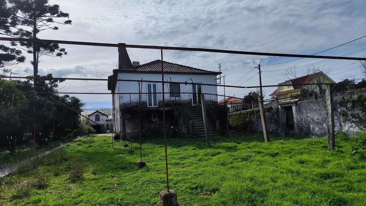 Moradia T8 para Venda em Santa Marta de Portuzelo Foto 4