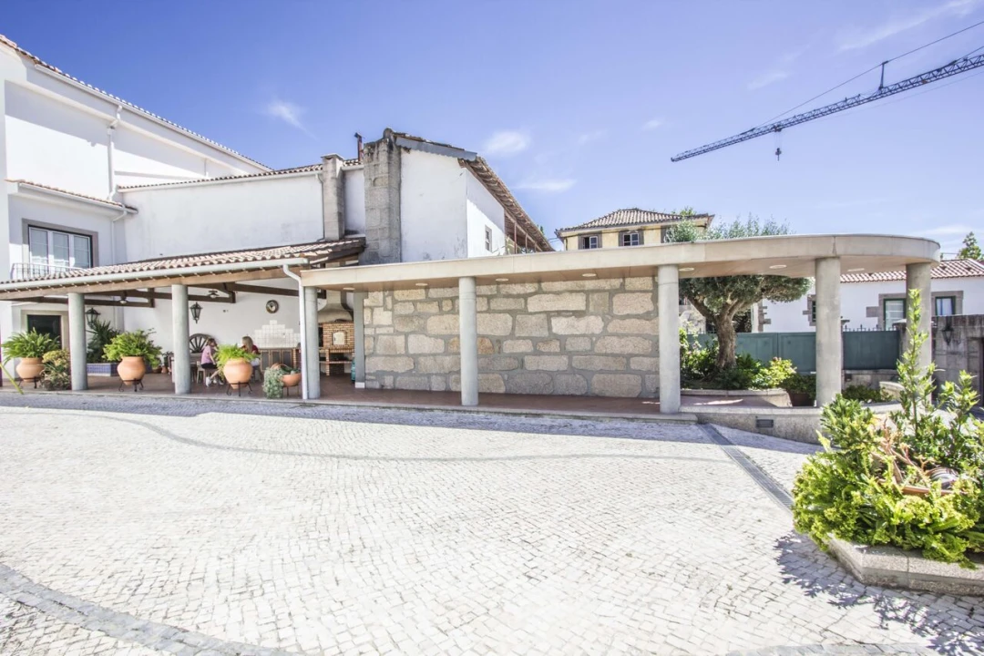 Moradia T5 para Venda em Canas de Senhorim Foto 17