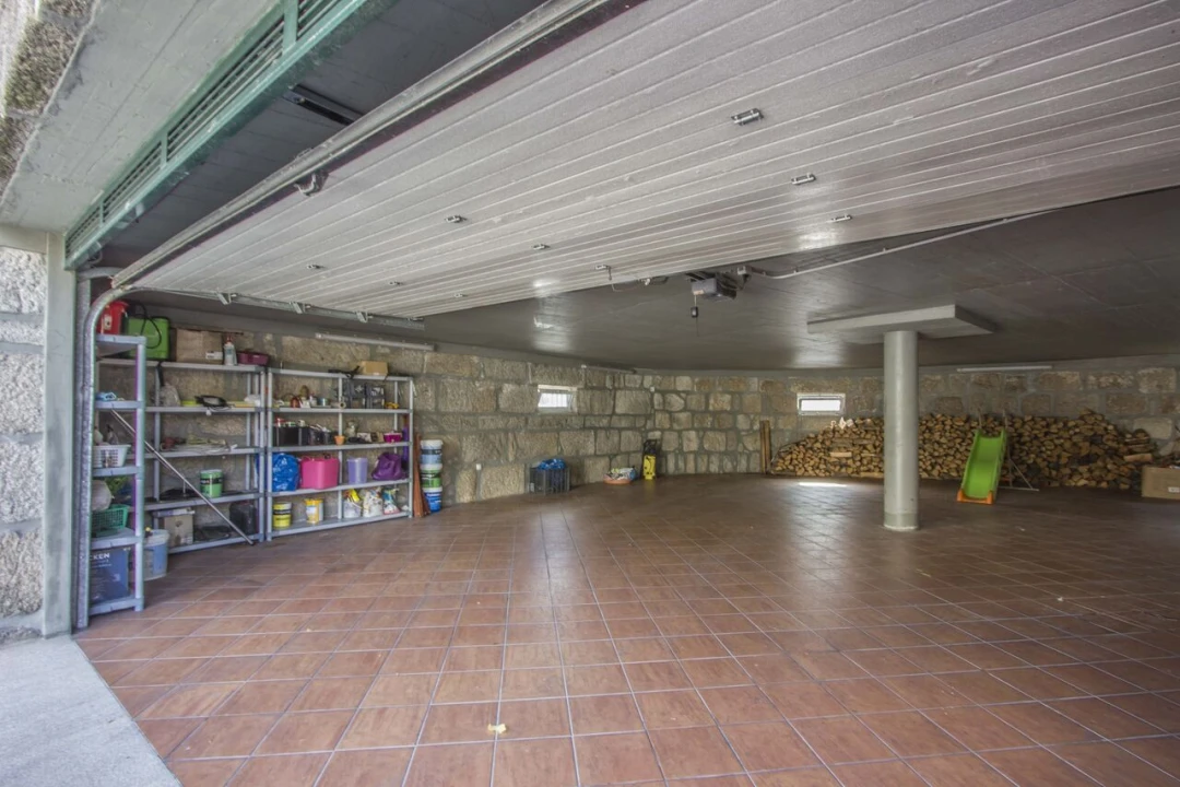 Moradia T5 para Venda em Canas de Senhorim Foto 41