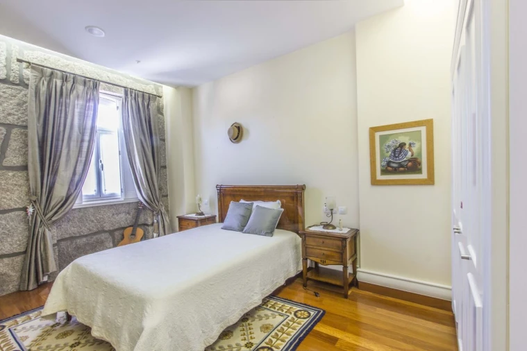 Moradia T5 para Venda em Canas de Senhorim Foto 34