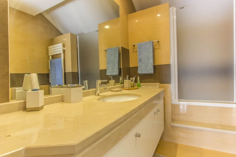 Moradia T5 para Venda em Canas de Senhorim Foto 36